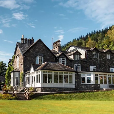 Lyzzick Hall Отель 4*