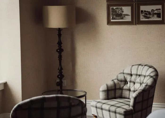 Lyzzick Applethwaite