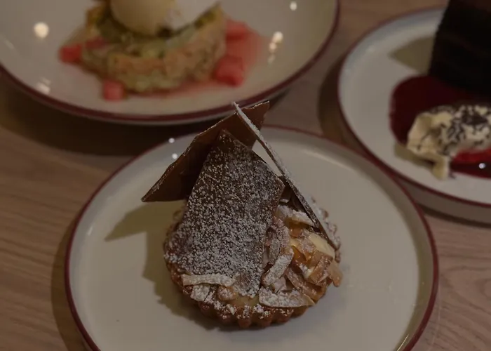 Lyzzick Applethwaite