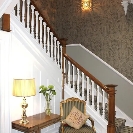 Hotel Lyzzick Hall 3*