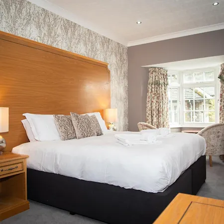 Lyzzick Hall Hotel