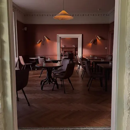 Lyzzick Hotel