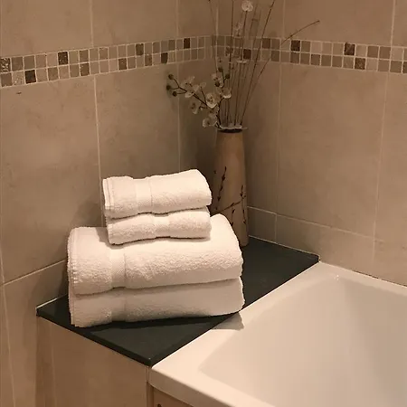 Hotel Lyzzick Hall 3*