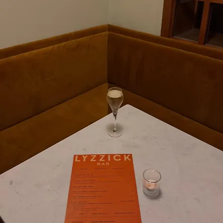 Lyzzick 4*
